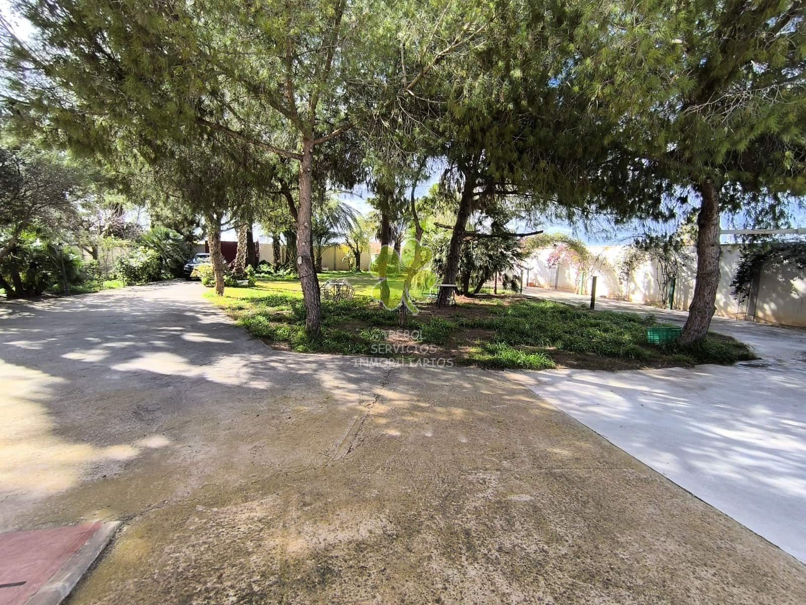 6 chambre Finca/Maison de Campagne à vendre à Los Alcazares avec piscine garage - 498 000 € (Ref: 9603004)