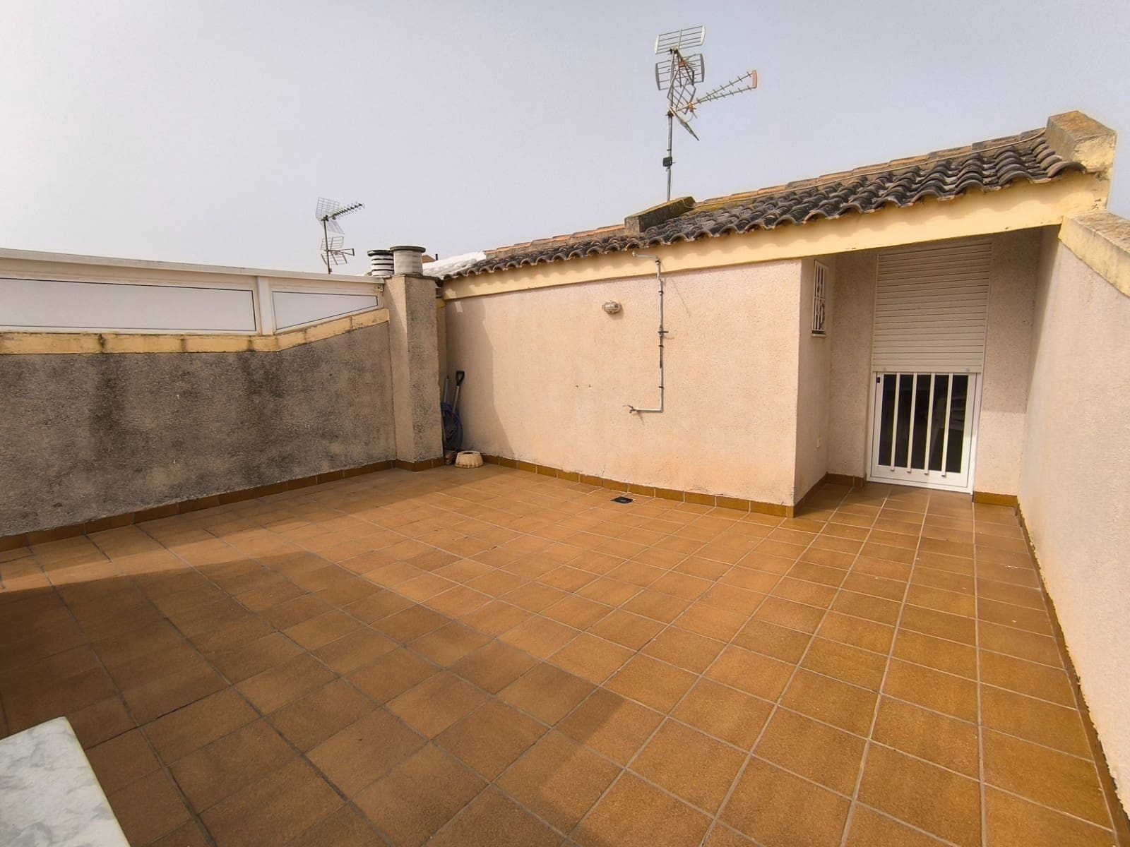 3 Zimmer Apartment zu verkaufen in Los Alcazares mit Pool - 159.900 € (Ref: 9646370)