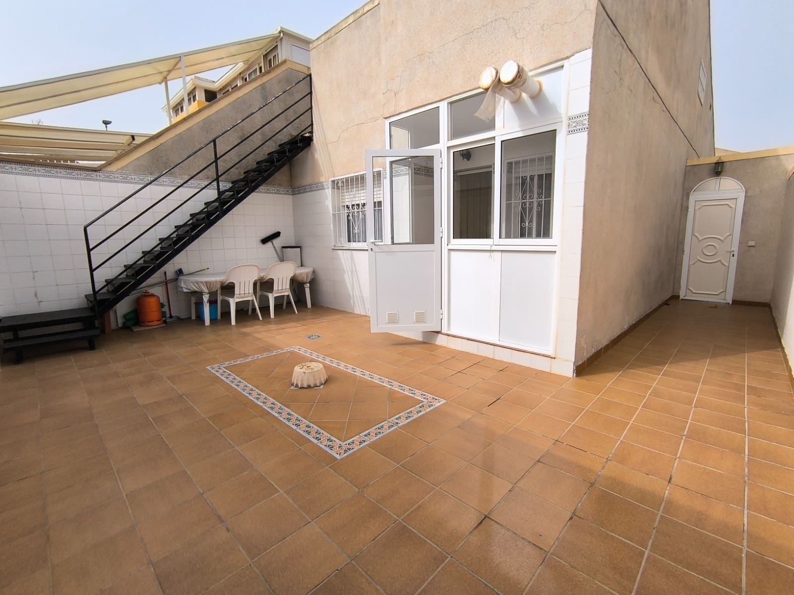 3 Zimmer Apartment zu verkaufen in Los Alcazares mit Pool - 159.900 € (Ref: 9646370)