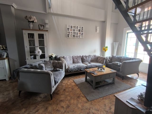 Apartamento de 4 habitaciones en Los Alcázares en venta con piscina - 159.000 € (Ref: 9652348)