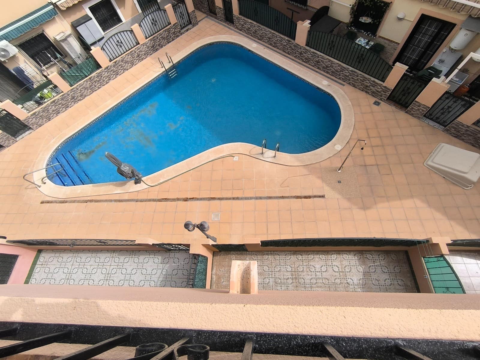 Apartamento de 4 habitaciones en Los Alcázares en venta con piscina - 159.000 € (Ref: 9652348)
