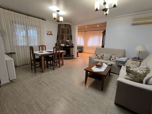 3 soverom Villa til salgs i Los Narejos, Los Alcázares med svømmebasseng garasje - € 450 000 (Ref: 9654315)