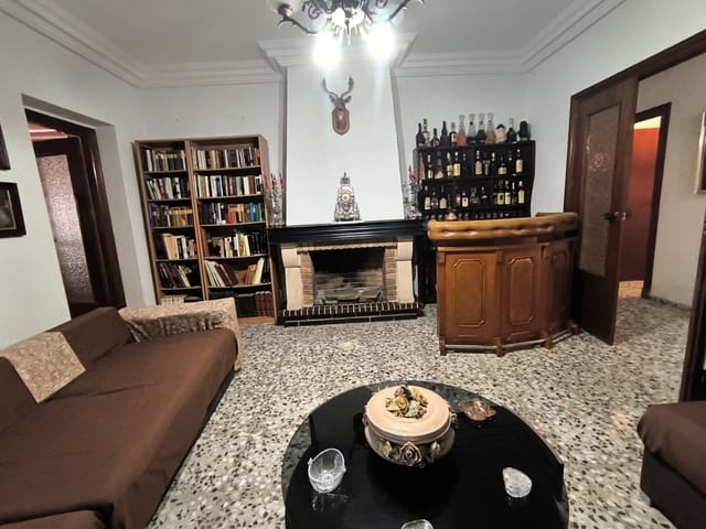 4 bedroom Villa for sale in La Unión - € 279,000 (Ref: 9673655)