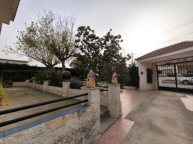 4 bedroom Villa for sale in La Unión - € 279,000 (Ref: 9673655)