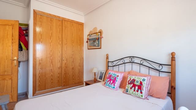 6 quarto Moradia para venda em Los Alcázares com garagem - 599 000 € (Ref: 9730626)