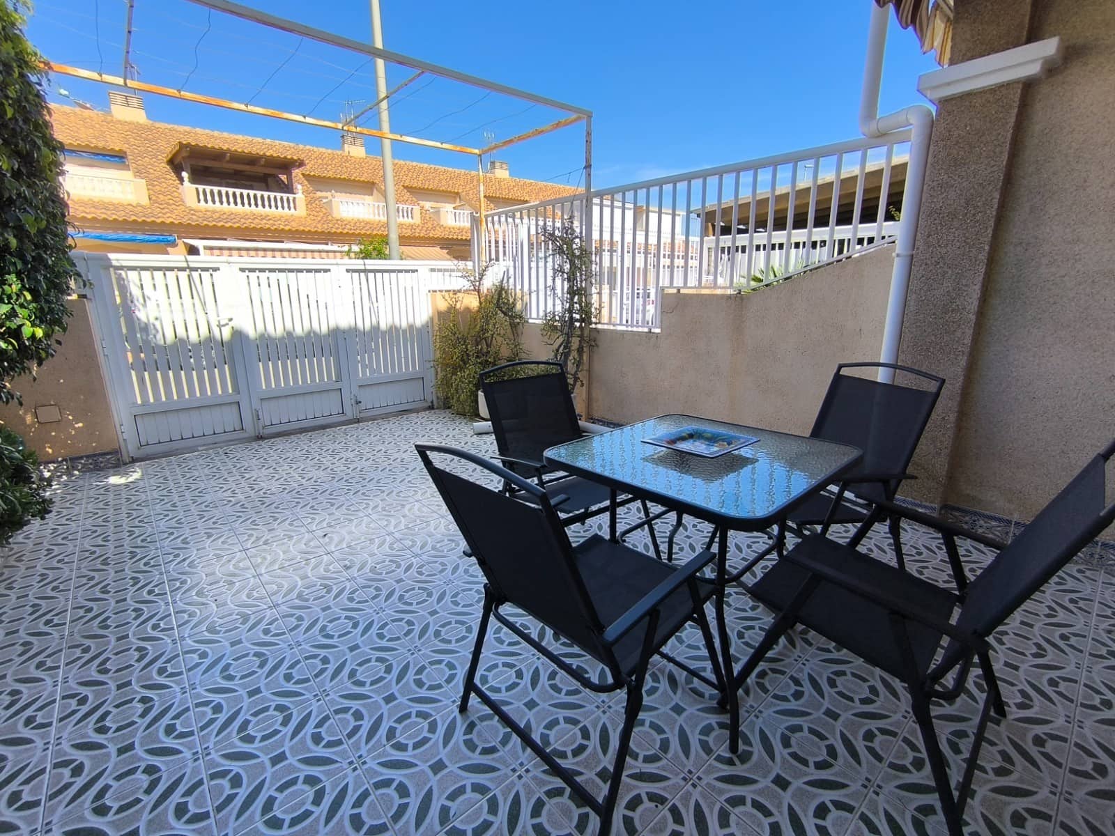 3 makuuhuone Huoneisto vuokrattavana paikassa Los Alcazares - 800 € (Ref: 9854403)