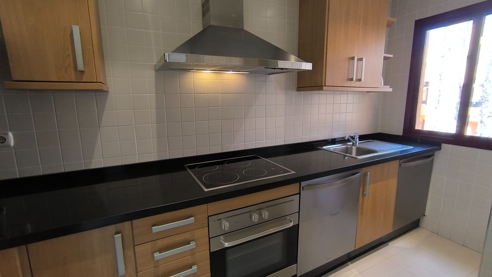 3 slaapkamer Appartement voor vakantieverhuur in Los Narejos met zwembad garage - € 2.500 (Ref: 9964302)