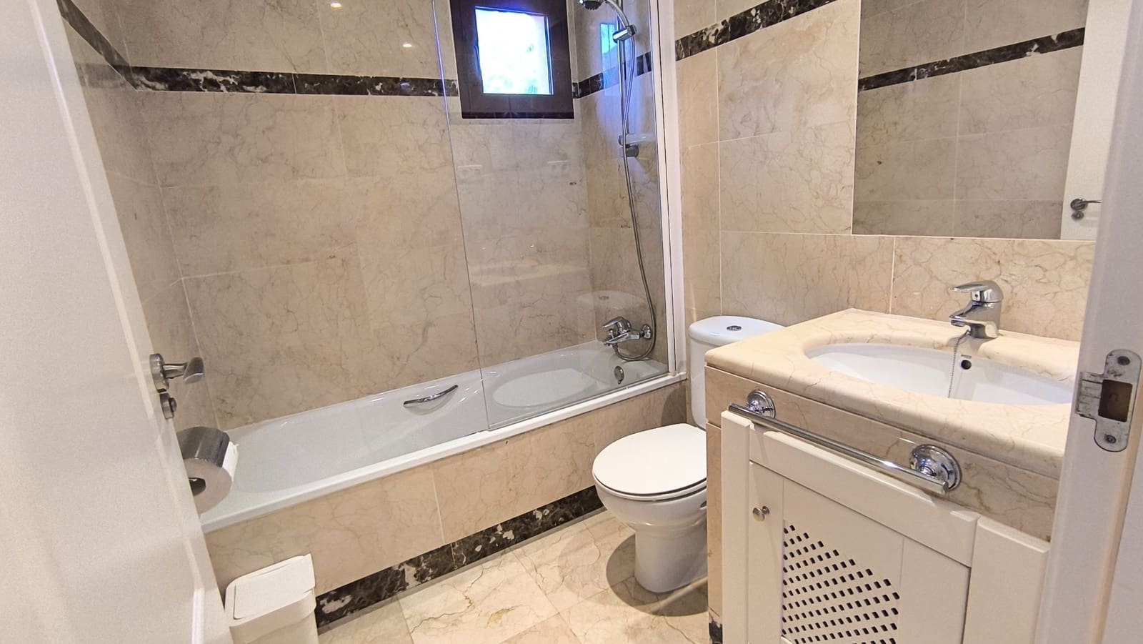 3 slaapkamer Appartement voor vakantieverhuur in Los Narejos met zwembad garage - € 2.500 (Ref: 9964302)
