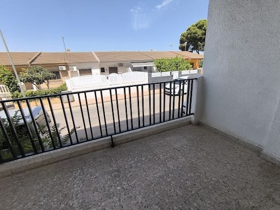 Appartement de 3 chambres de location de vacances à Los Alcazares avec garage - 800 € (Ref: 9964303)