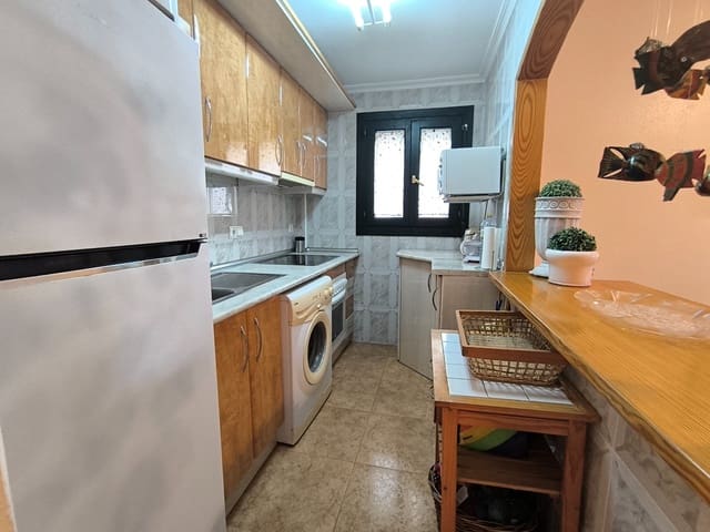 2 Zimmer Apartment zu verkaufen in Centro, Los Alcázares mit Garage - 144.900 € (Ref: 9985818)