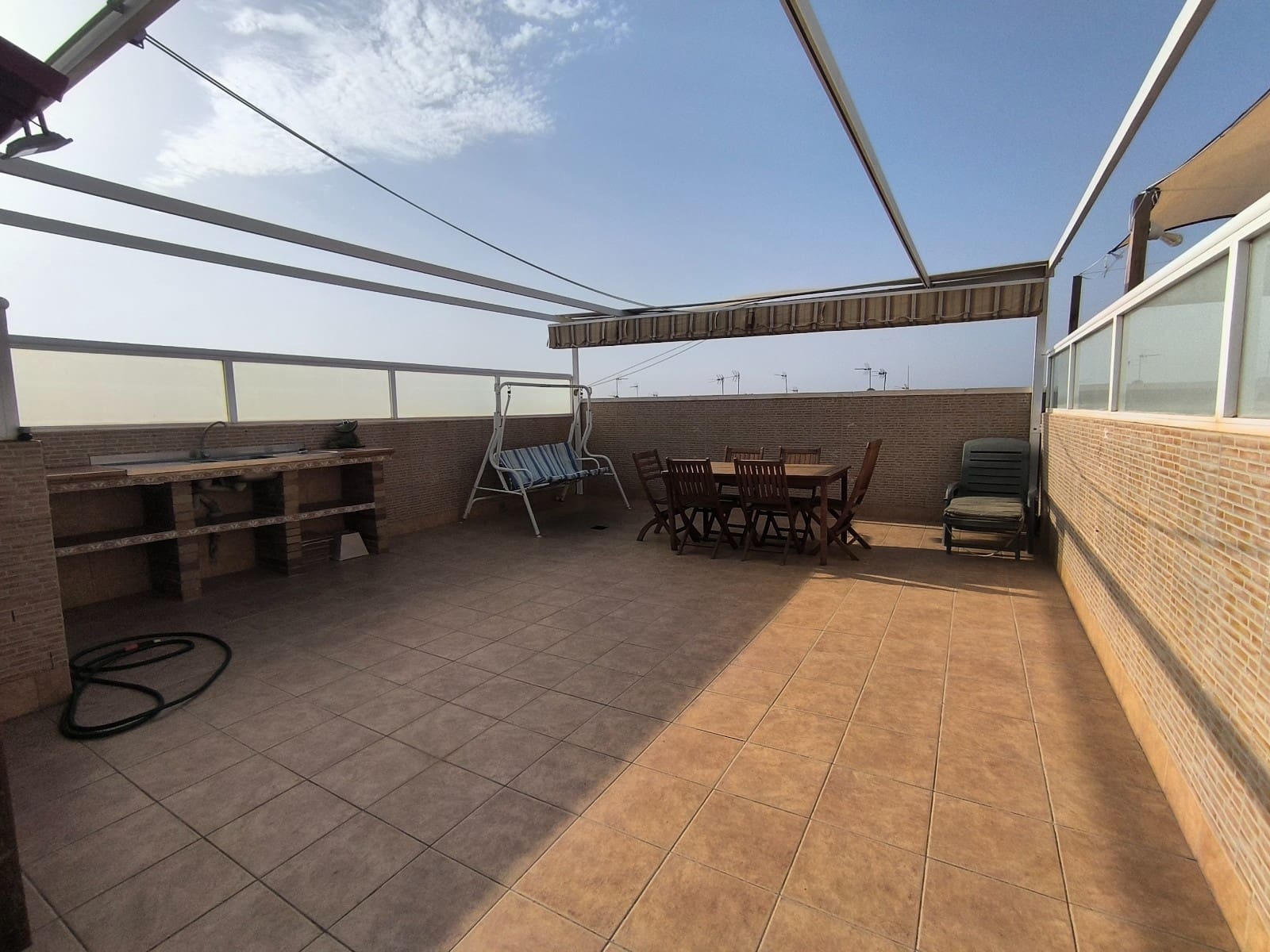2 Zimmer Apartment zu verkaufen in Los Alcazares mit Garage - 144.900 € (Ref: 9985818)