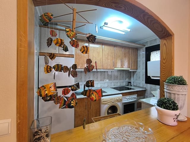 2 Zimmer Apartment zu verkaufen in Centro, Los Alcázares mit Garage - 144.900 € (Ref: 9985818)