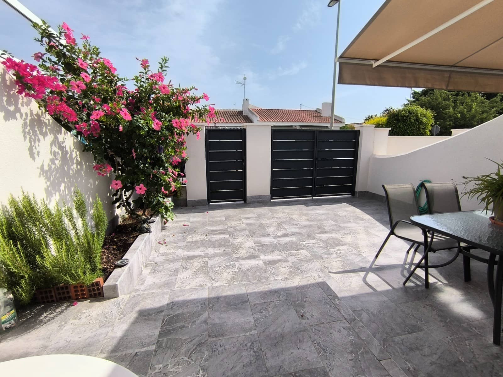   2 soveværelse   ferieBungalow i Los Narejos     - € 1.400 (Ref: 9996203)