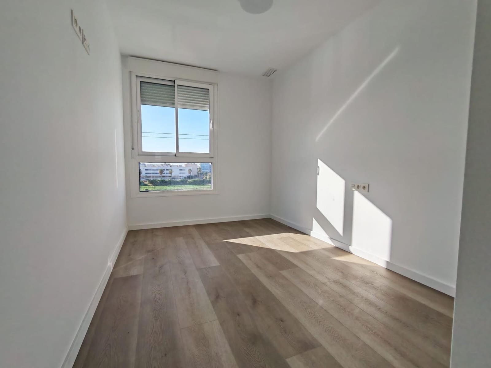 2 soverom Leilighet til leie i Alboraya / Alboraia - € 1 350 (Ref: 10059265)