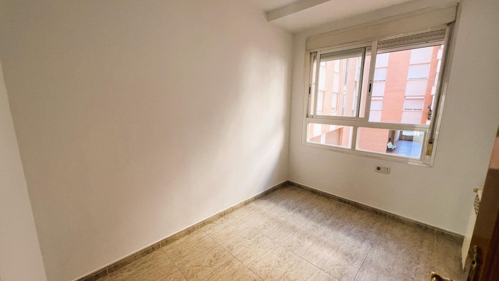 2 Zimmer Wohnung zu verkaufen in Castello de la Plana - 170.000 € (Ref: 10086300)