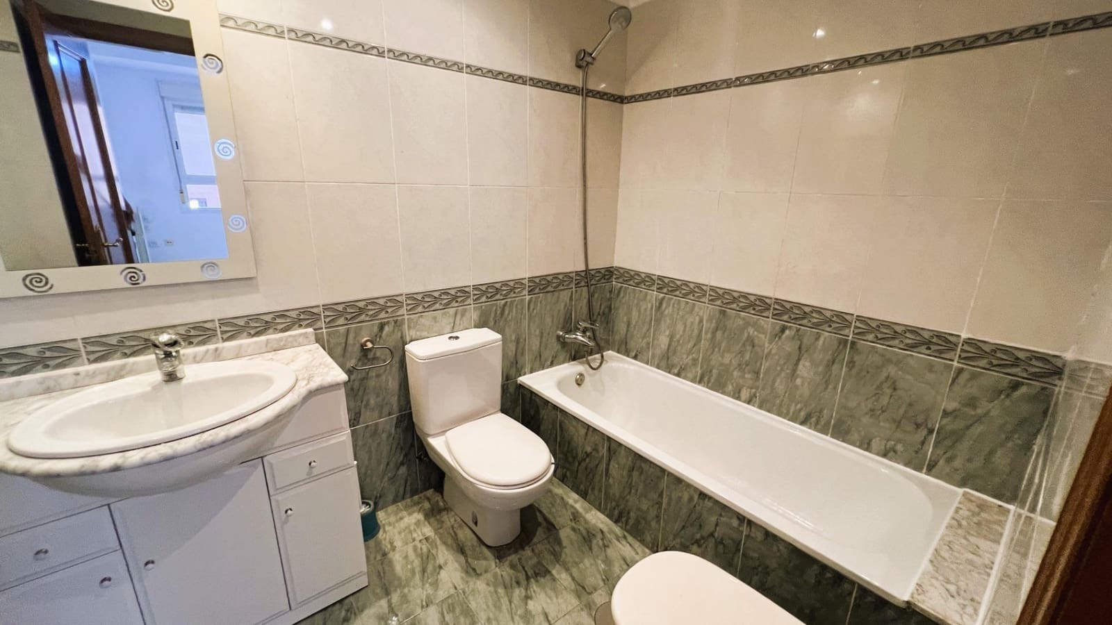 2 Zimmer Wohnung zu verkaufen in Castello de la Plana - 170.000 € (Ref: 10086300)