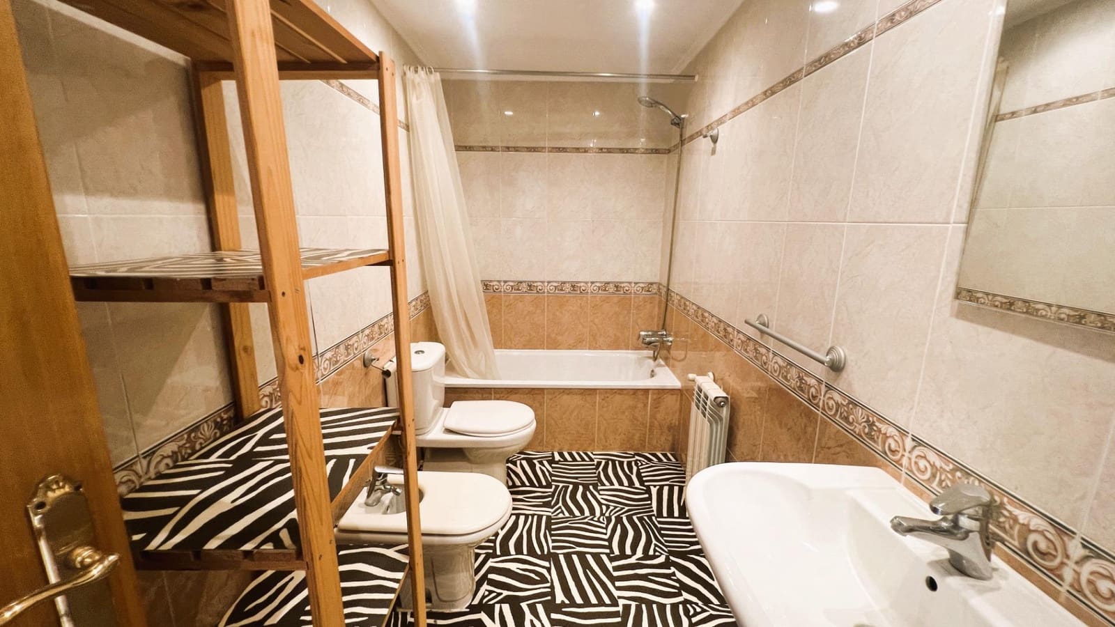 2 Zimmer Wohnung zu verkaufen in Castello de la Plana - 170.000 € (Ref: 10086300)