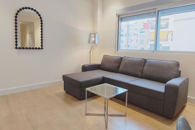 Appartement de 2 chambres à louer à La Roqueta, Valence ville - 1 380 € (Ref: 10098545)