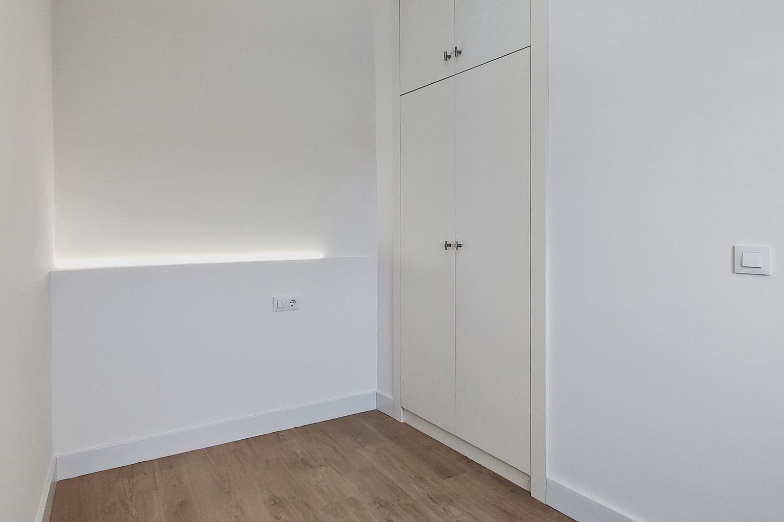 Appartement de 2 chambres à louer à Valence ville - 1 380 € (Ref: 10098545)