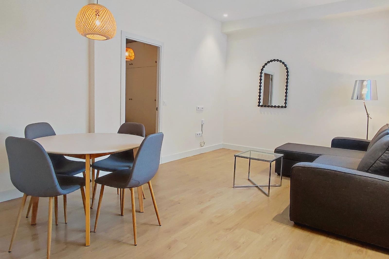 Appartement de 2 chambres à louer à Valence ville - 1 380 € (Ref: 10098545)