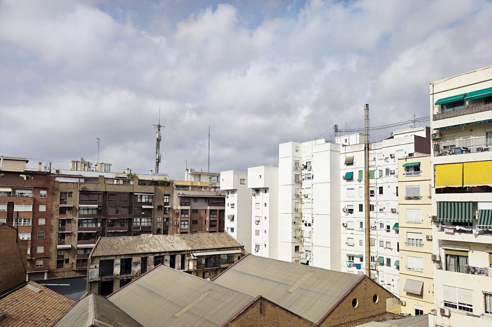 Appartement de 2 chambres à louer à Valence ville - 1 380 € (Ref: 10098545)