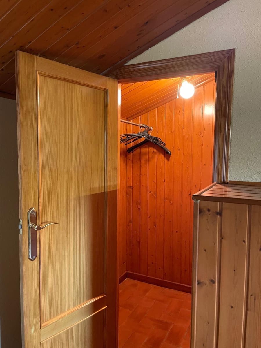 4 soverom Rekkehus til leie i Pucol med garasje - € 1 950 (Ref: 10098546)