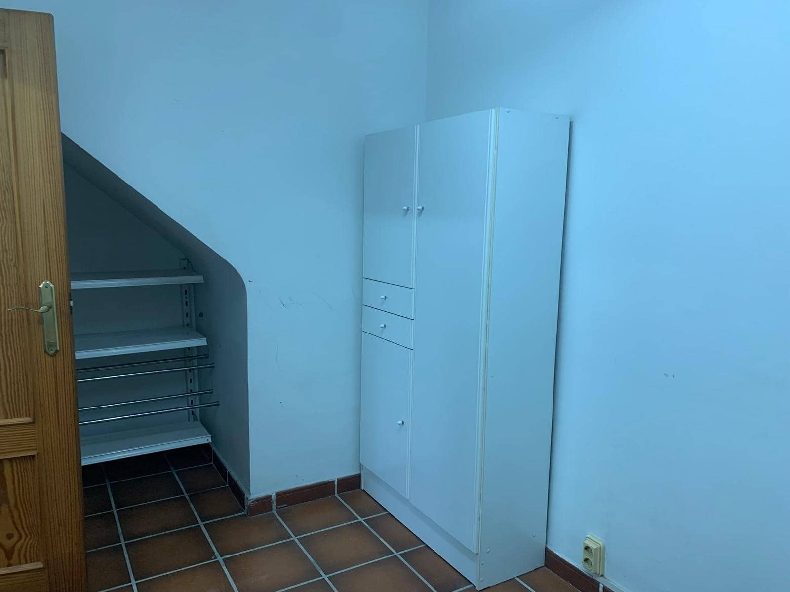 4 soverom Rekkehus til leie i Pucol med garasje - € 1 950 (Ref: 10098546)