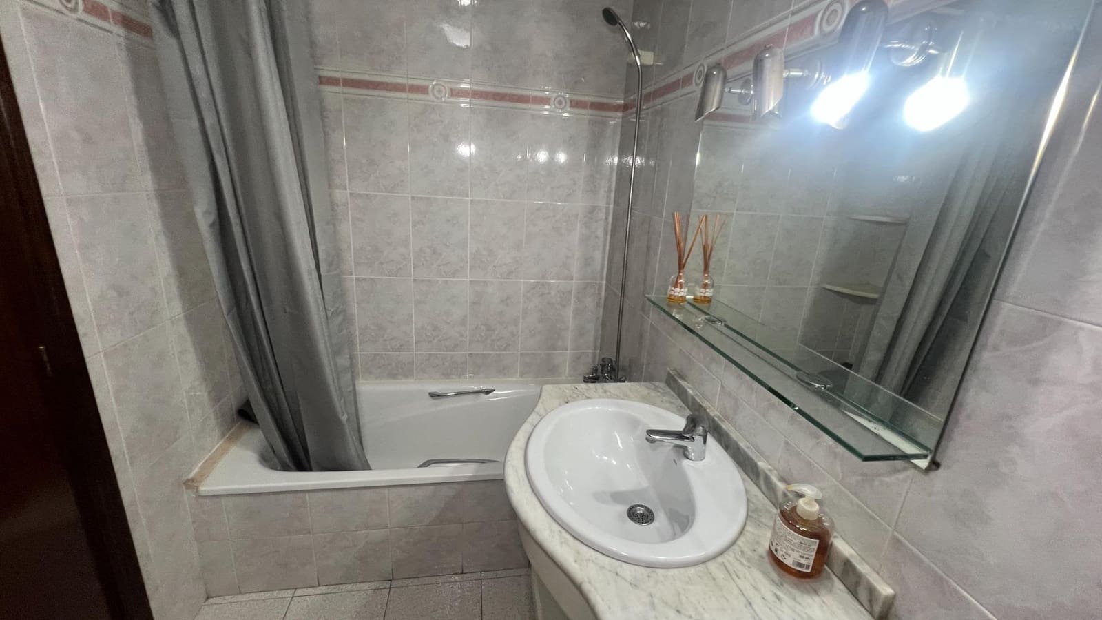4 Zimmer Wohnung zu verkaufen in Castello de la Plana - 160.000 € (Ref: 10166796)
