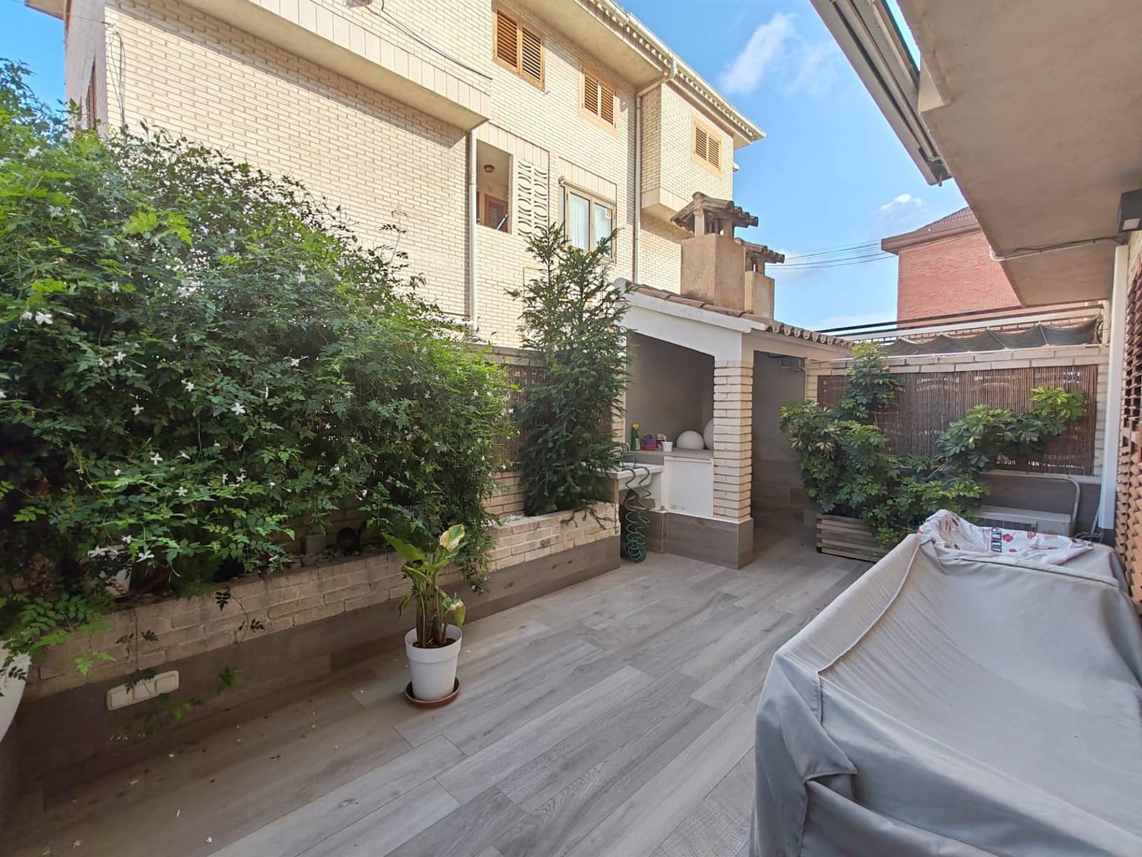 4 soveværelse Rækkehus til salg i Sagunto / Sagunt - € 530.000 (Ref: 9126964)