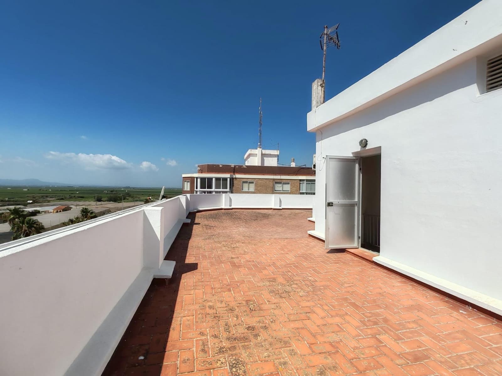 3 slaapkamer Flat te koop in El Perello - € 179.900 (Ref: 9126965)