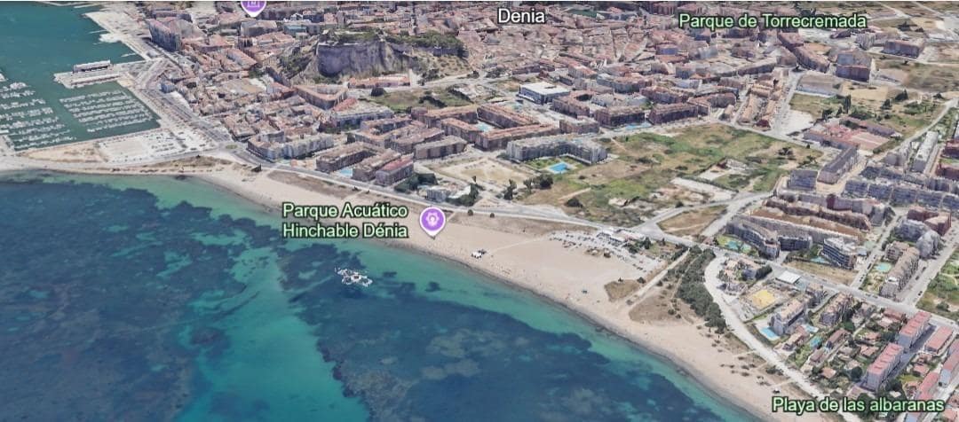 2 soveværelse Lejlighed til salg i Denia med swimmingpool - € 389.000 (Ref: 9126967)