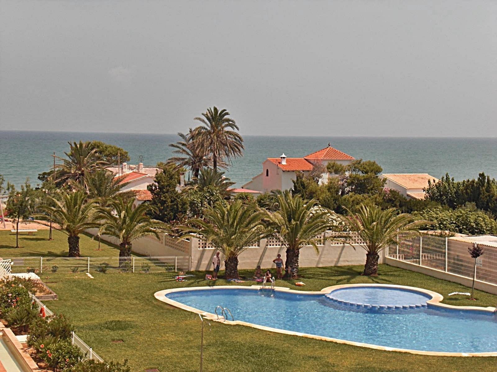 2 soveværelse Lejlighed til salg i Denia med swimmingpool - € 389.000 (Ref: 9126967)