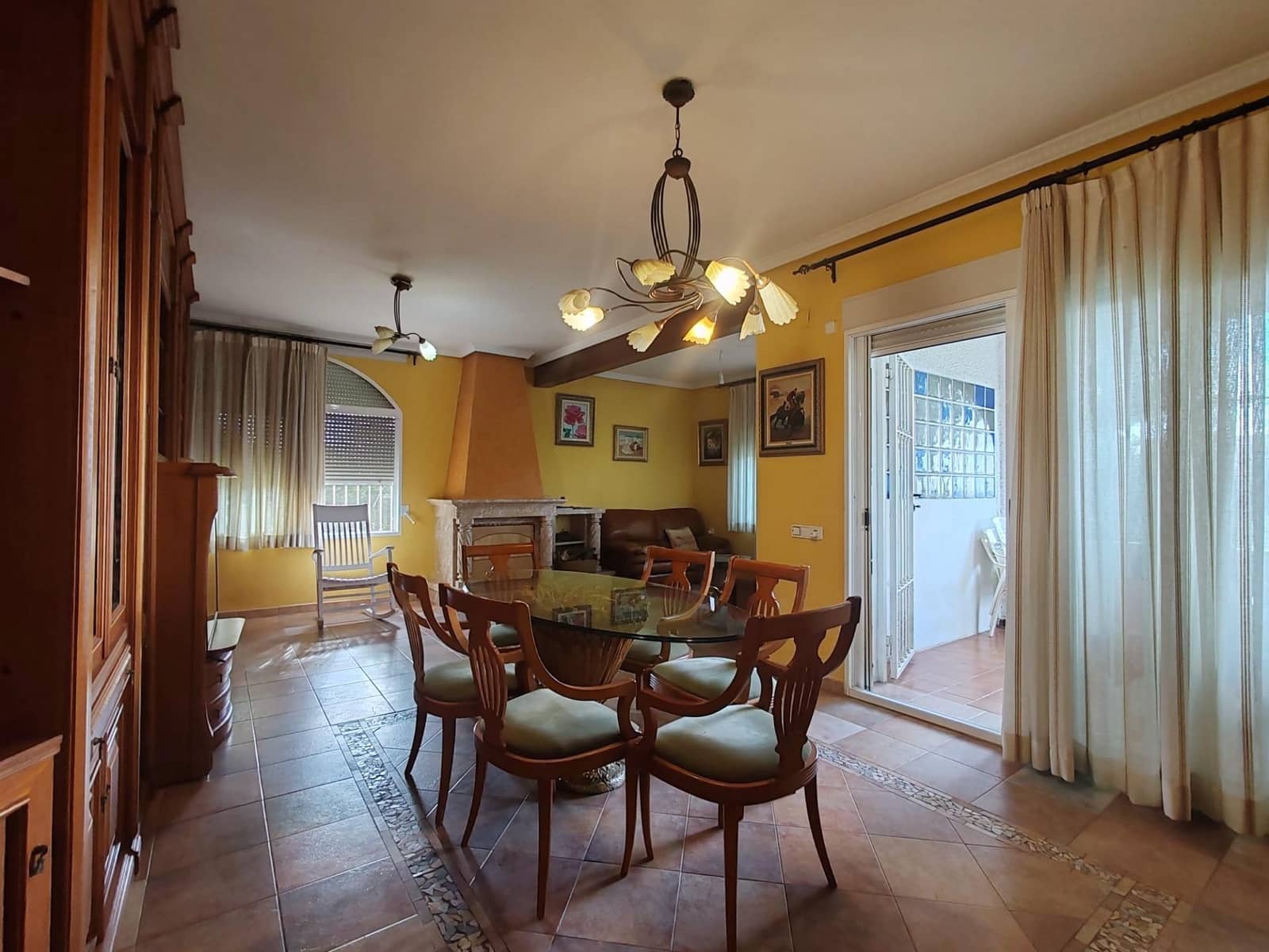 4 slaapkamer Villa te koop in Torrent met zwembad garage - € 395.000 (Ref: 9126977)