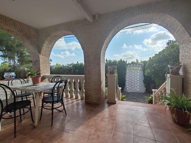 4 chambre Villa/Maison à vendre à Torrent avec piscine garage - 395 000 € (Ref: 9126977)