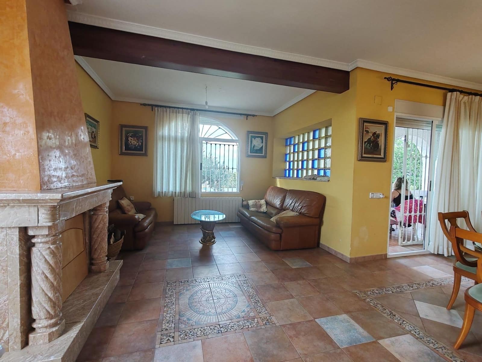 4 slaapkamer Villa te koop in Torrent met zwembad garage - € 395.000 (Ref: 9126977)