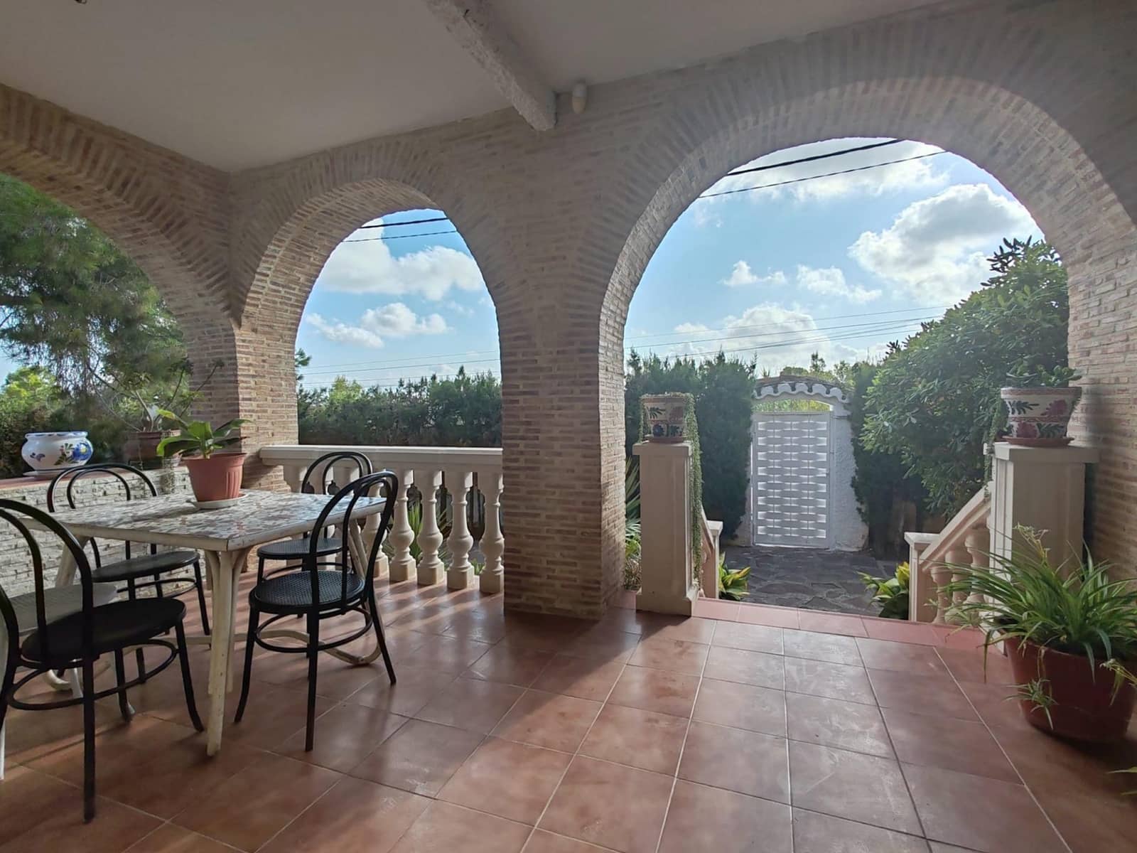 4 sypialnia Willa na sprzedaż w Torrent z basenem garażem - 395 000 € (Ref: 9126977)