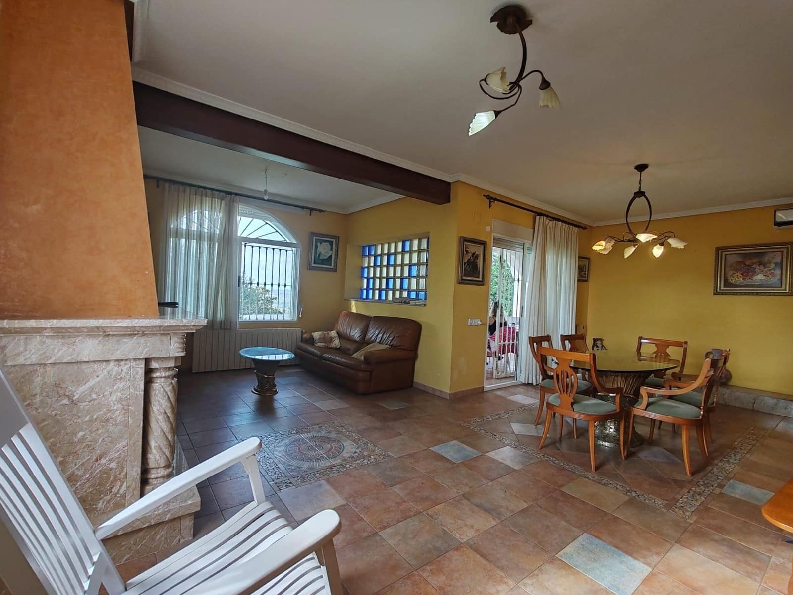 4 sypialnia Willa na sprzedaż w Torrent z basenem garażem - 395 000 € (Ref: 9126977)