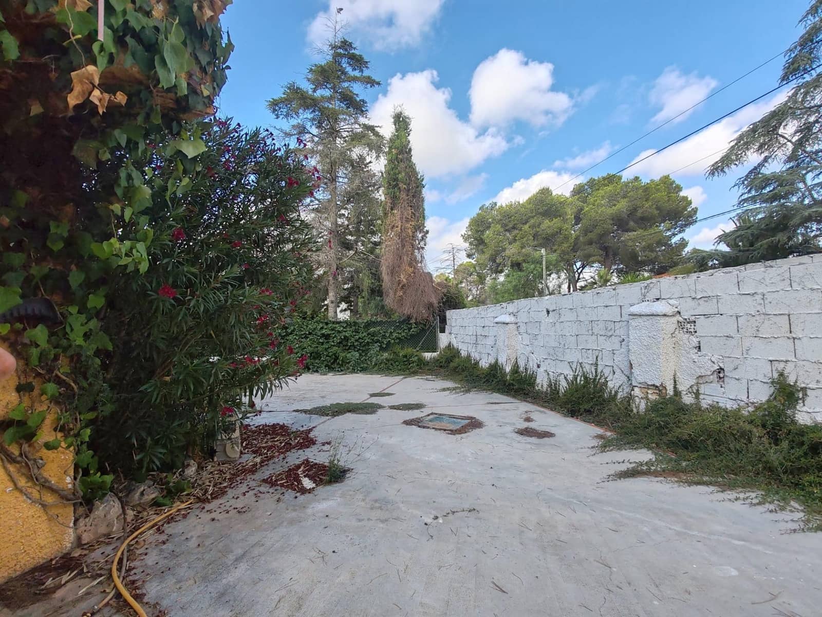 4 bedroom Villa for sale in Torrent with pool garage - € 395,000 (Ref: 9126977)