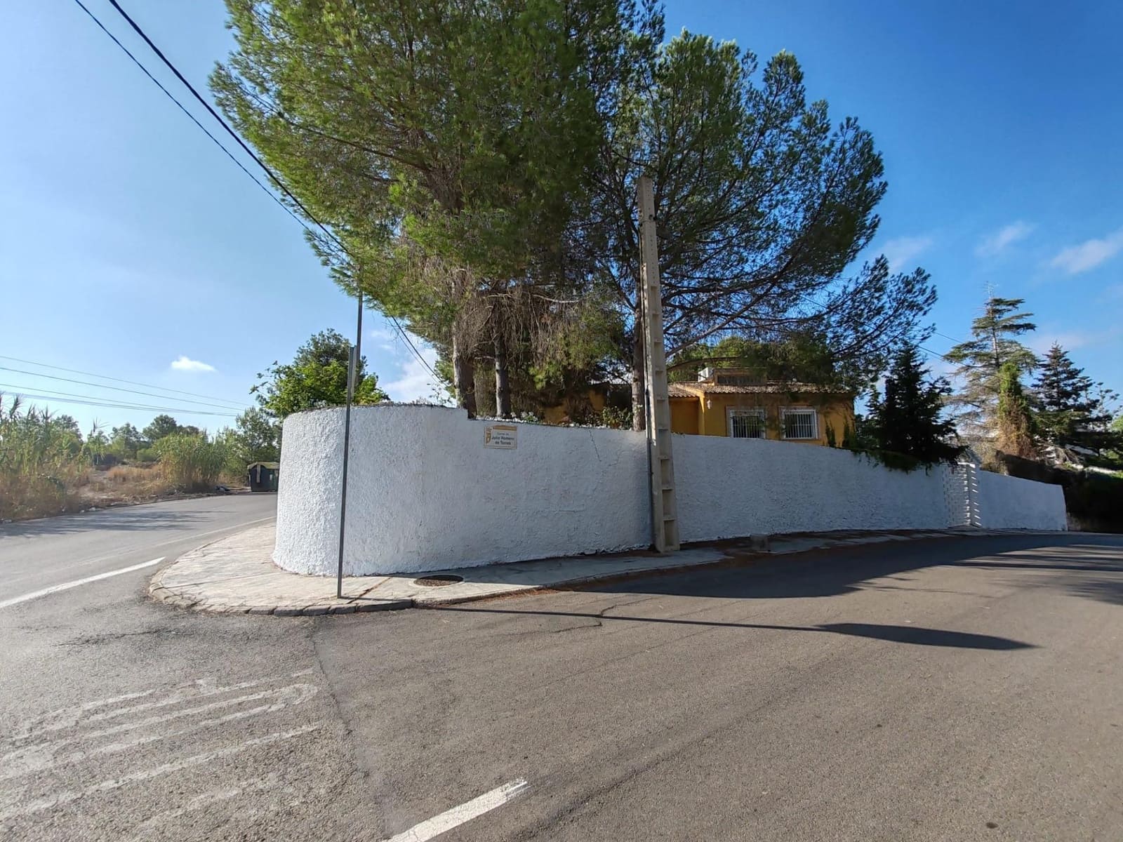 4 bedroom Villa for sale in Torrent with pool garage - € 395,000 (Ref: 9126977)