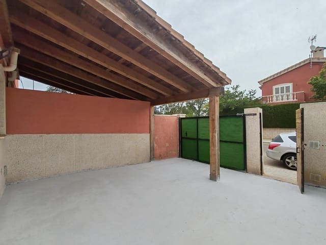 3 soveværelse Rækkehus til salg i La Pobla de Vallbona med swimmingpool garage - € 350.000 (Ref: 9126980)