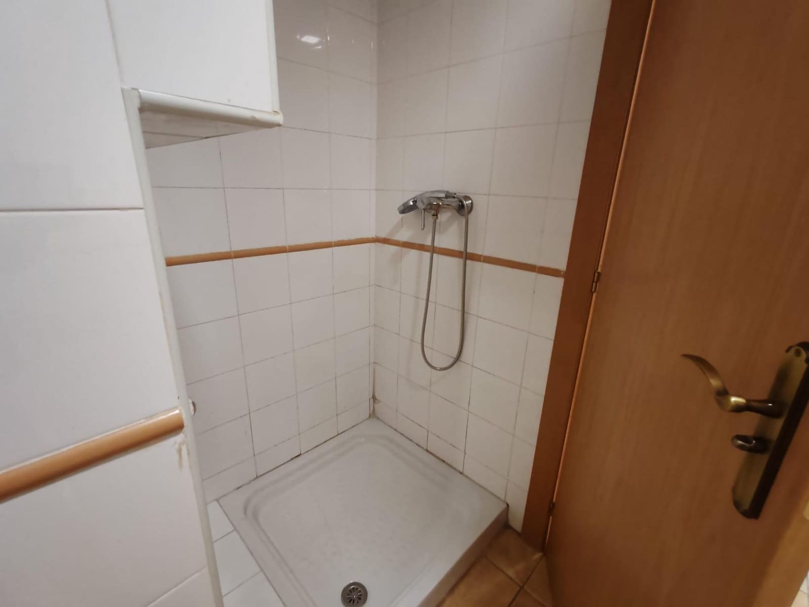 3 soveværelse Rækkehus til salg i La Pobla de Vallbona med swimmingpool garage - € 320.000 (Ref: 9126980)