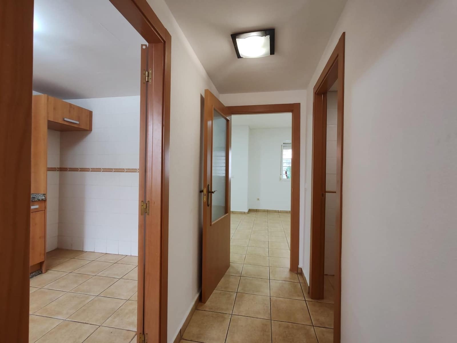 3 soveværelse Rækkehus til salg i La Pobla de Vallbona med swimmingpool garage - € 320.000 (Ref: 9126980)