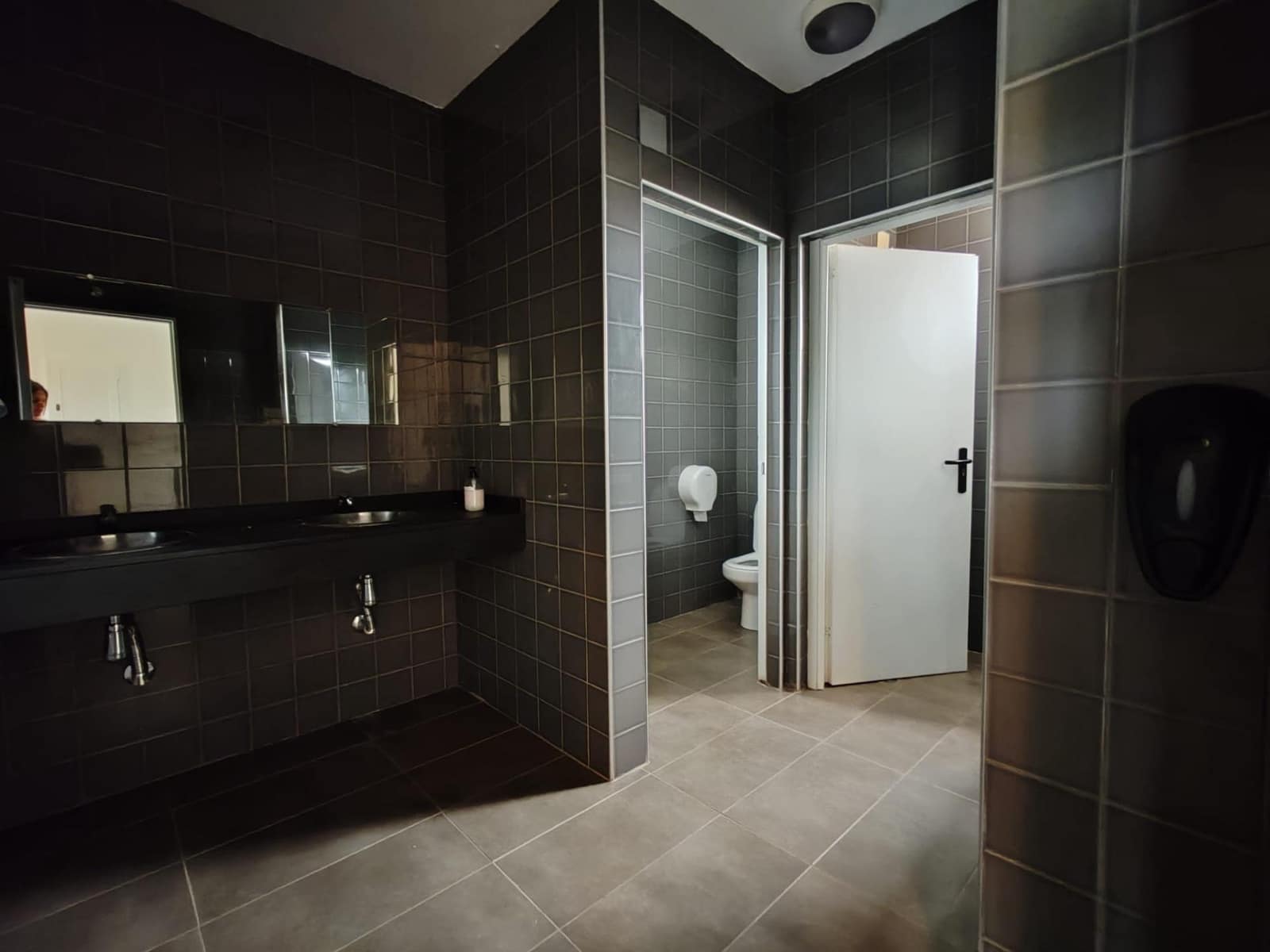 3 soveværelse Rækkehus til salg i La Pobla de Vallbona med swimmingpool garage - € 320.000 (Ref: 9126980)