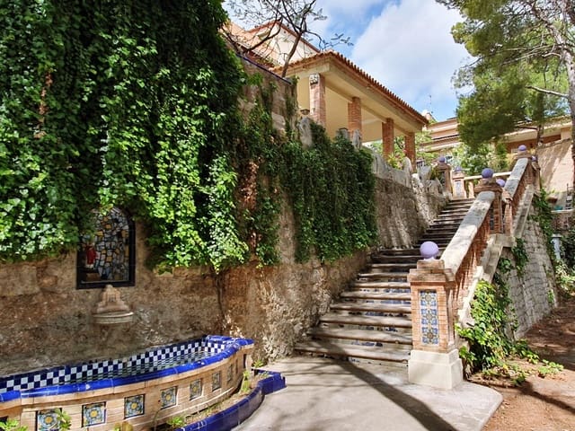 10 slaapkamer Villa te koop in Buñol met zwembad - € 900.000 (Ref: 9126982)