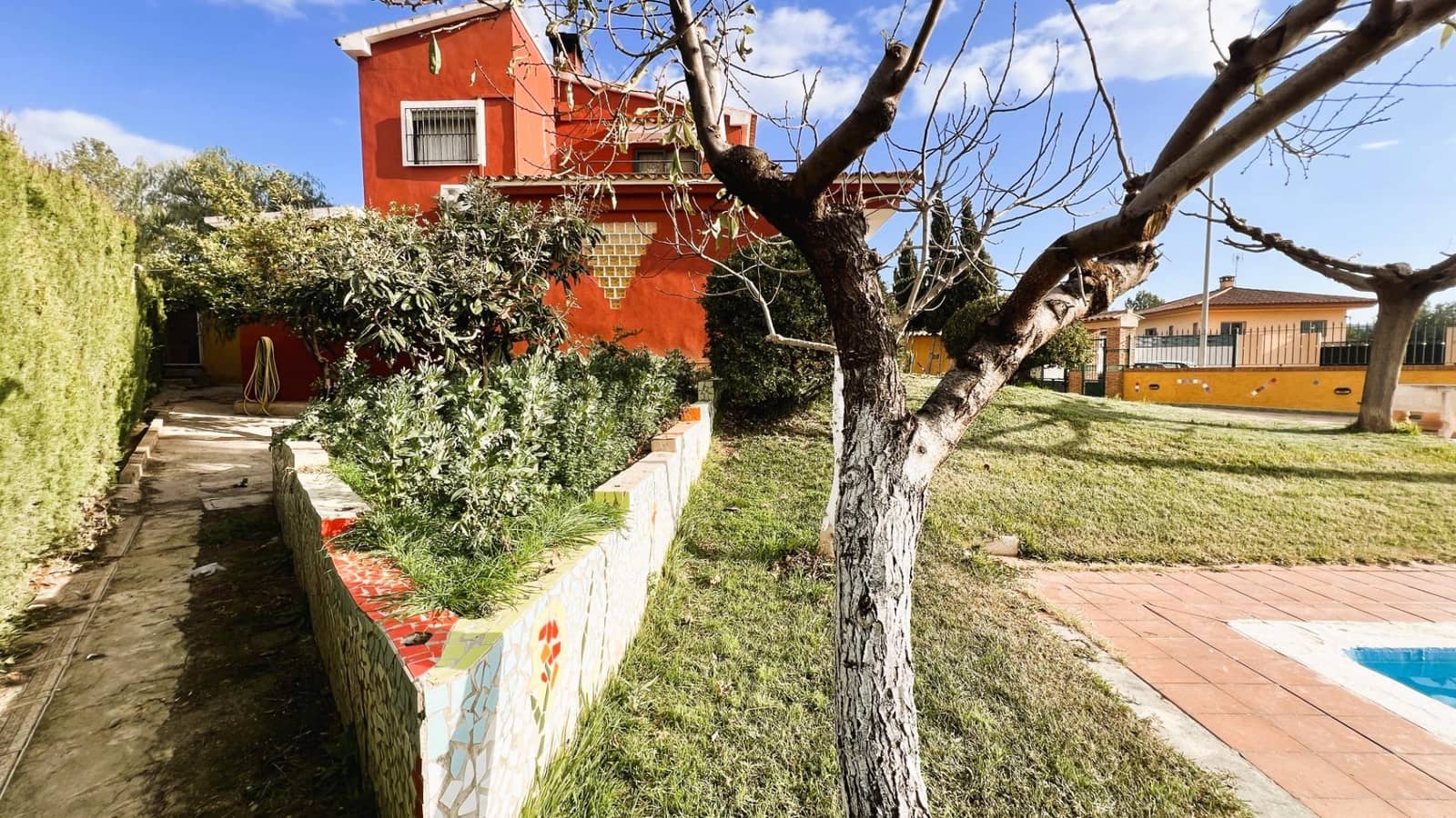 5 soveværelse Villa til salg i L'Alcora med swimmingpool garage - € 370.000 (Ref: 9129847)