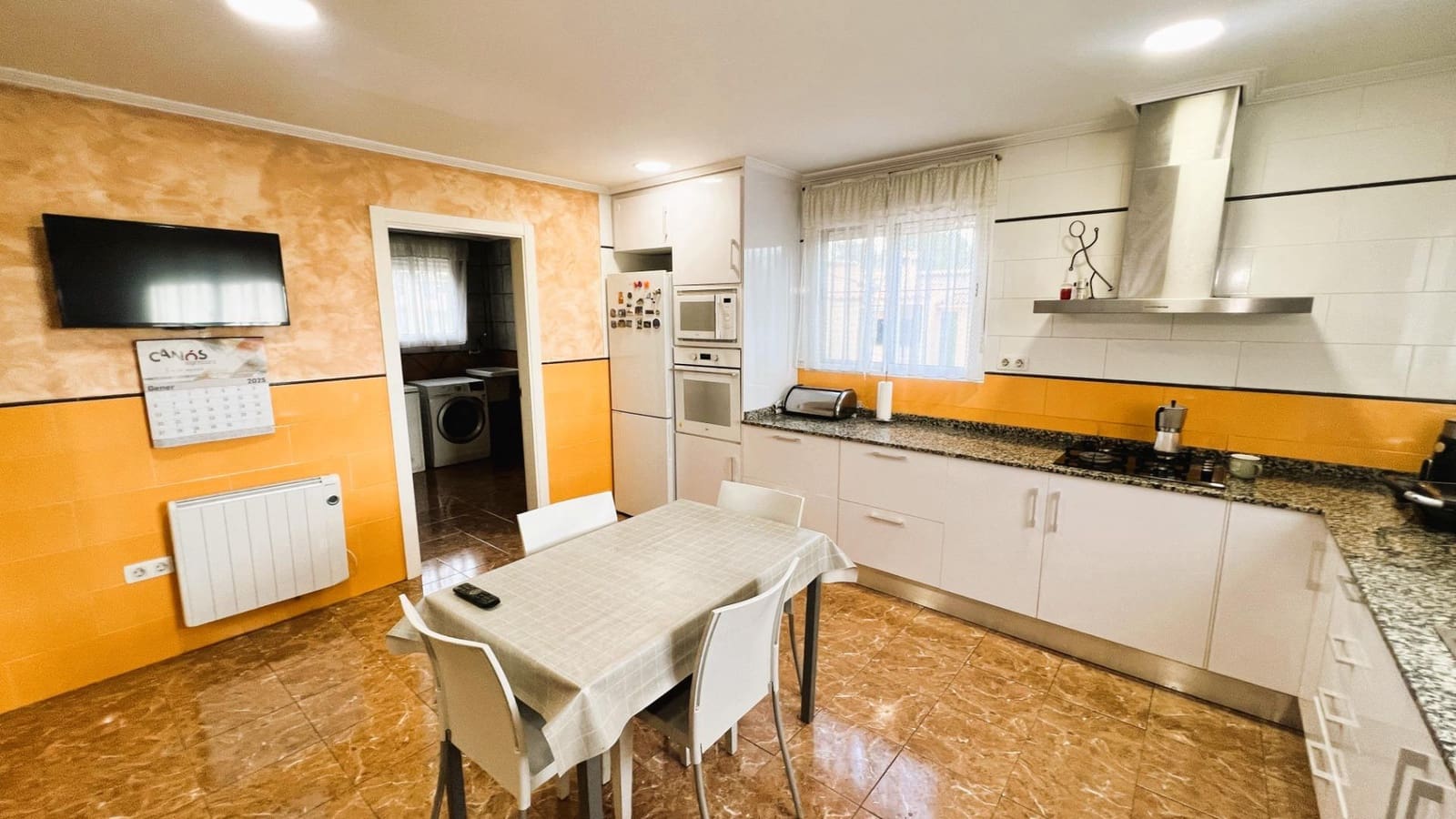 5 soveværelse Villa til salg i L'Alcora med swimmingpool garage - € 370.000 (Ref: 9129847)