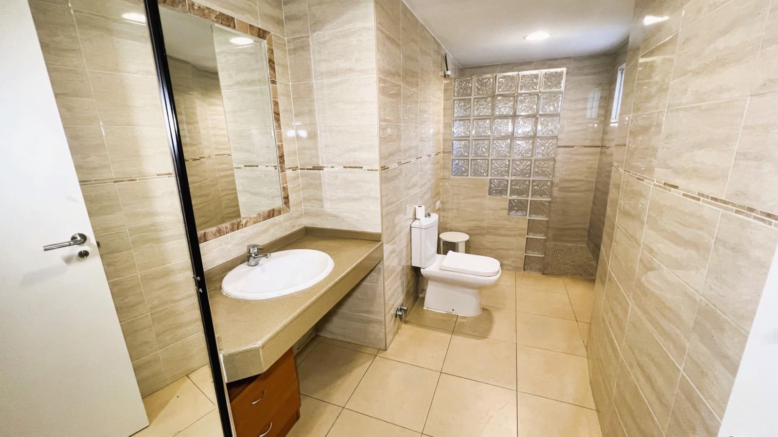 5 soveværelse Villa til salg i L'Alcora med swimmingpool garage - € 370.000 (Ref: 9129847)