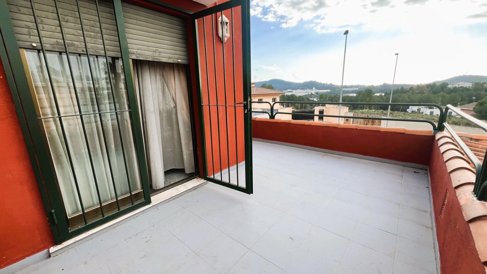 5 soveværelse Villa til salg i L'Alcora med swimmingpool garage - € 370.000 (Ref: 9129847)