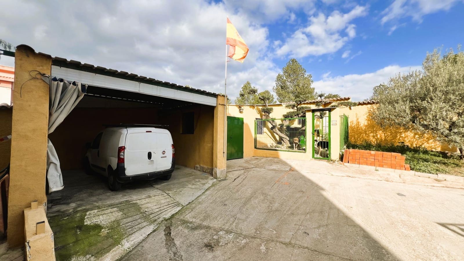 5 soveværelse Villa til salg i L'Alcora med swimmingpool garage - € 370.000 (Ref: 9129847)