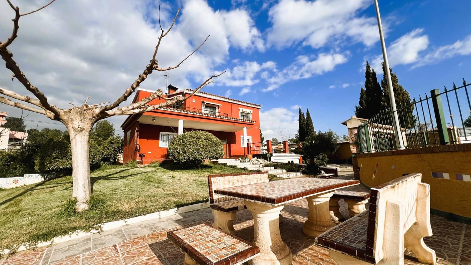 5 soveværelse Villa til salg i L'Alcora med swimmingpool garage - € 370.000 (Ref: 9129847)